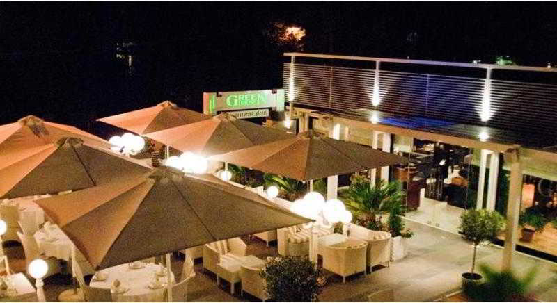 Green House Hotel & Restaurant Tirana Esterno foto